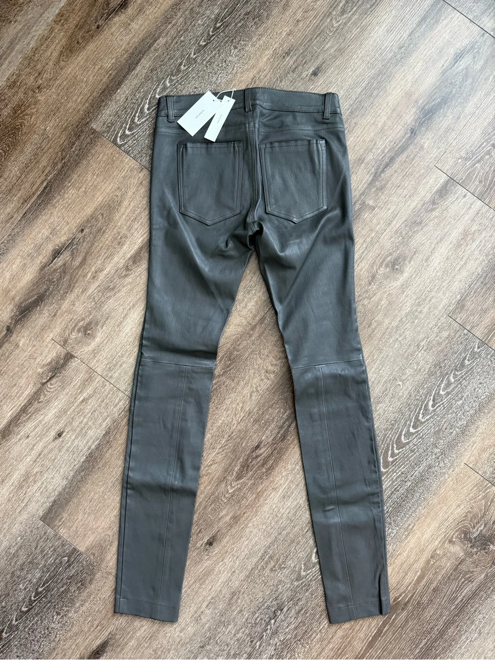 Vince Lamb Leather Skinny Pants Gray Taupe Size 0 NWT Luxury Stretch Leather